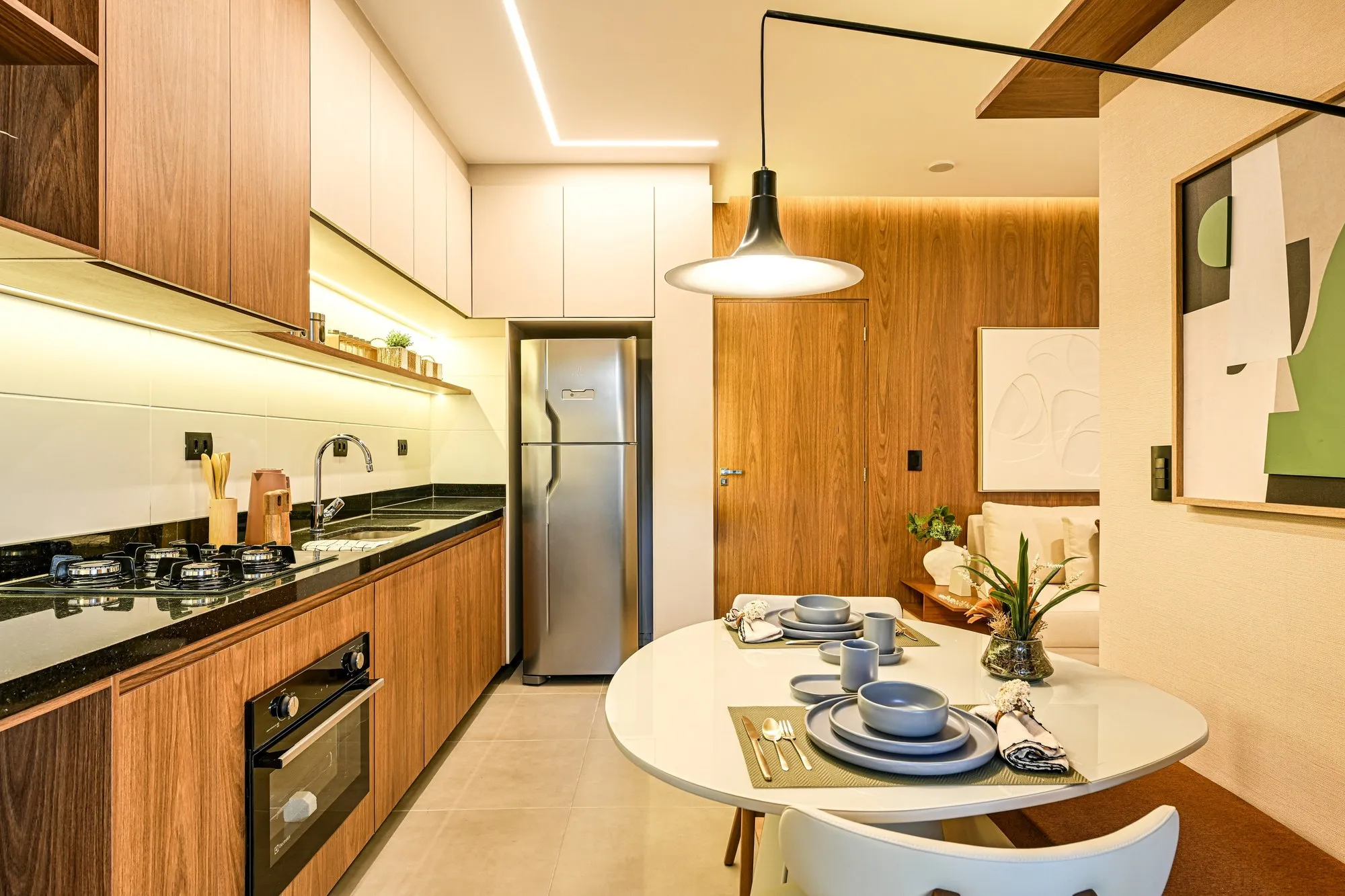 Cozinha e mesa de jantar do apartamento decorado do Speciale Vila Ema